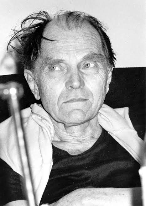 Black-and-white portrait of the philosopher Paul Feyerabend